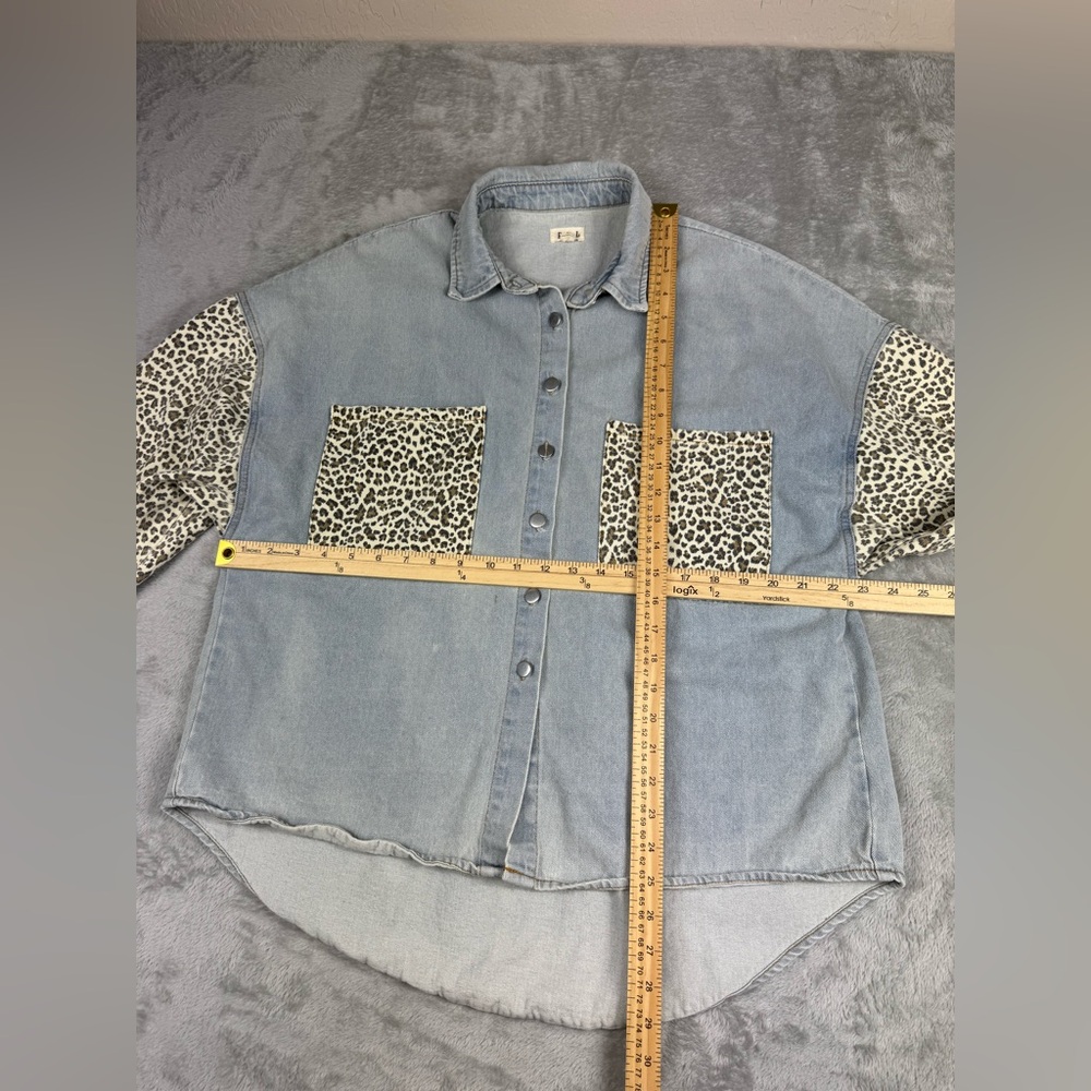 POL boutique jacket sz small oversized fit with animal print sleeves - Picture 4 of 12